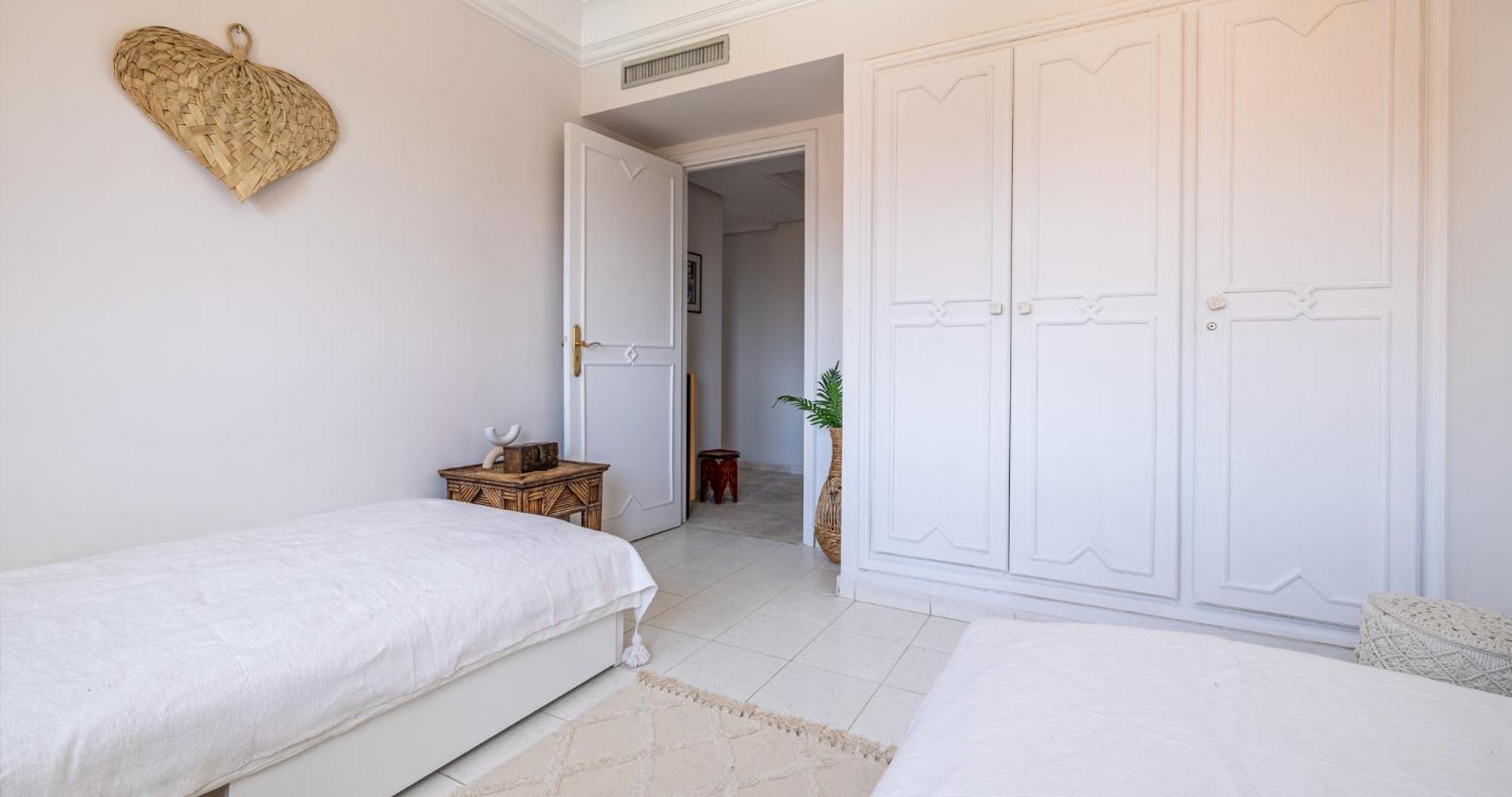 Charming 2-Bed Oasis Pool View Apartment Marrakesh Luaran gambar
